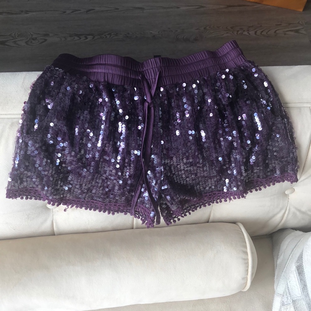 NWOT Romeo & Juliet Couture Purple Shorts, S
